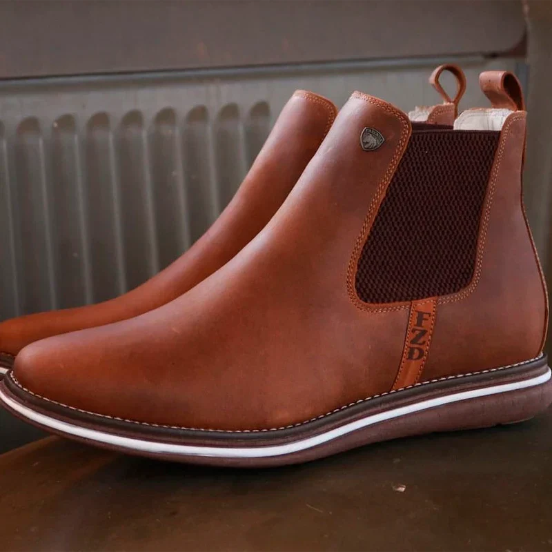 Kit Bota Masculina Montara em Couro Legítimo e Palmilha Ortopédica +BRINDES: Faca Inox, Chapéu e Cinto