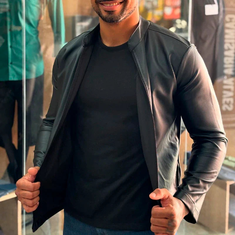 Jaqueta Masculina Ervok em Couro Legítimo Forrada +3 BRINDES: Relógio, Cinto e Carteira