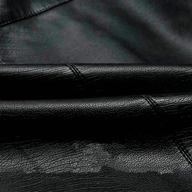 Jaqueta Masculina Ervok em Couro Legítimo Forrada +3 BRINDES: Relógio, Cinto e Carteira