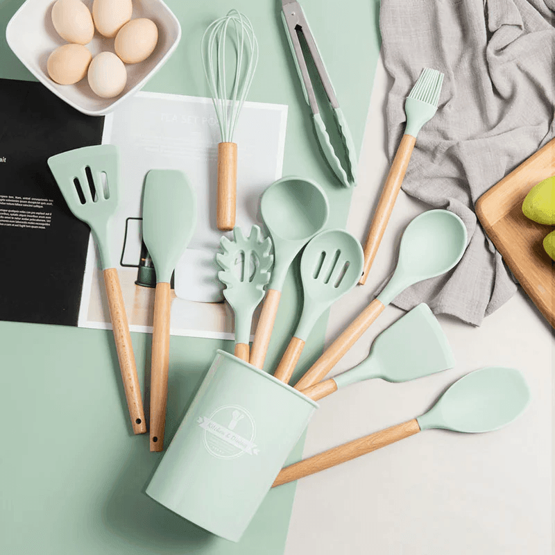 Kit Utensílios de Silicone com Cabo de Madeira - (12 Peças)