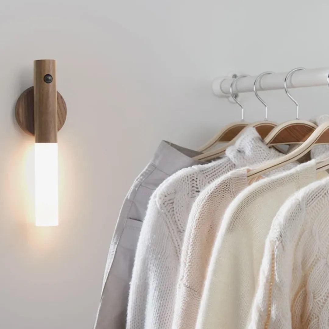 Luminária Magnética LED com Sensor Inteligente – Sem Fio e Recarregável